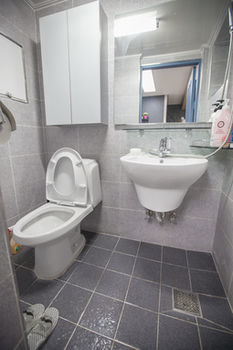 Twins Guesthouse Guest house